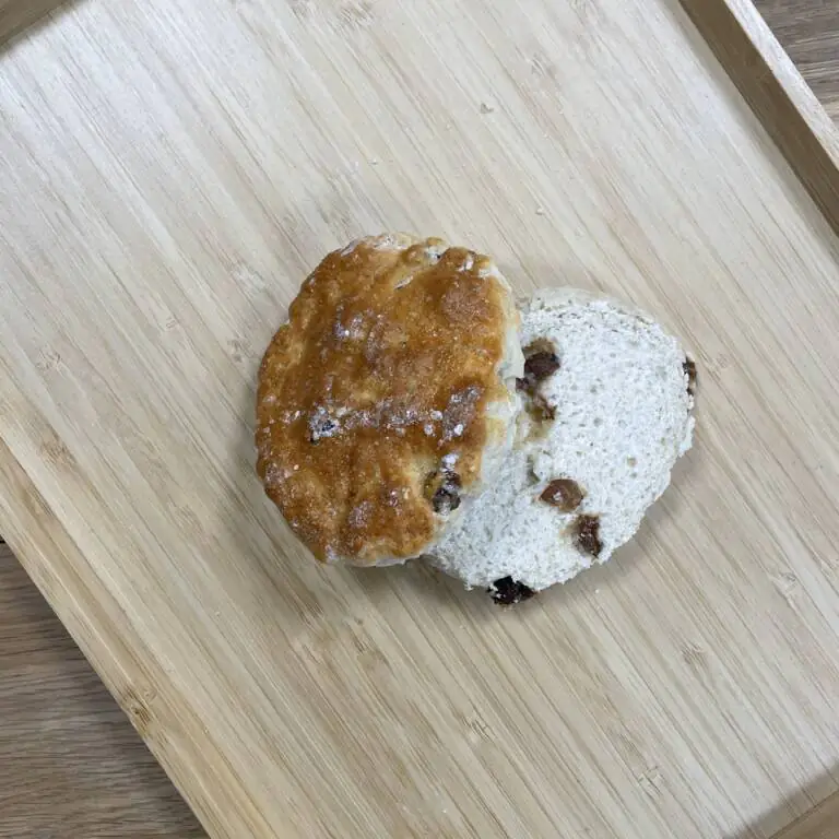 fruit scone.webp
